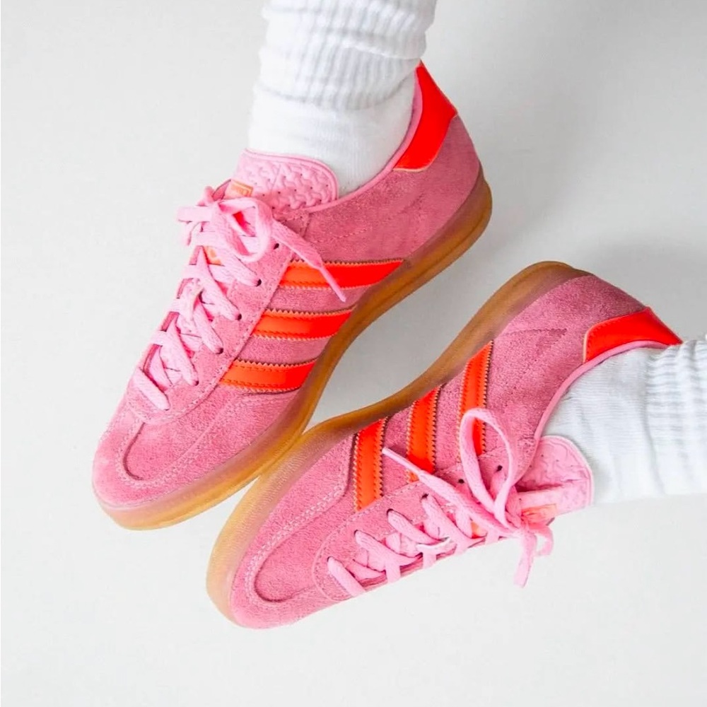 Women’s Adidas ‘beam pink solar red’ gazelle sneakers